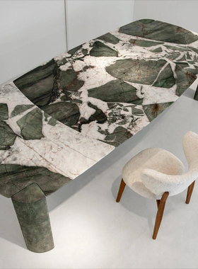 Meraki 的设计旨在适应不同的空间需求||Meraki 桌子 大理石餐桌