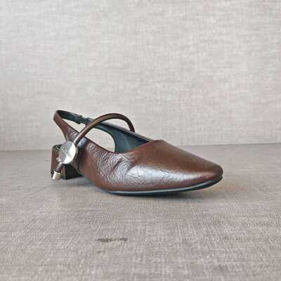 后空棕色方头一字扣气质女鞋名典