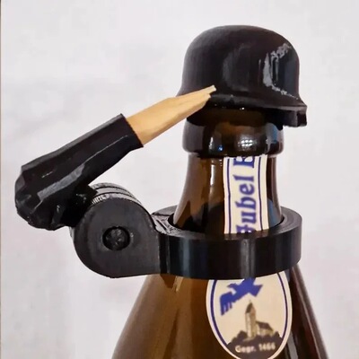 亚马逊士兵敬礼啤酒瓶头盔Soldier Salute Beer Bottle Helmet