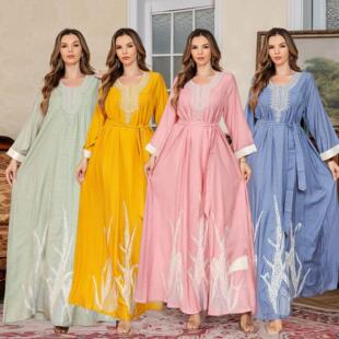 新款阿拉伯刺绣长袍Muslim服饰长裙迪拜长裙女装