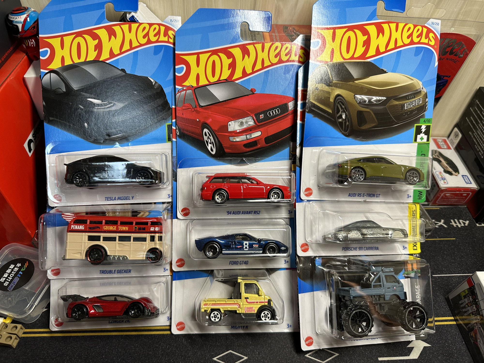 风火轮合金车模小跑车