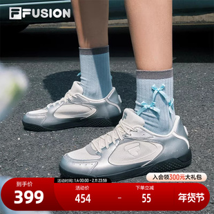 FILA FUSION斐乐羽翼鞋 2025夏季薄底鞋透气女鞋板鞋银色芭蕾鞋子