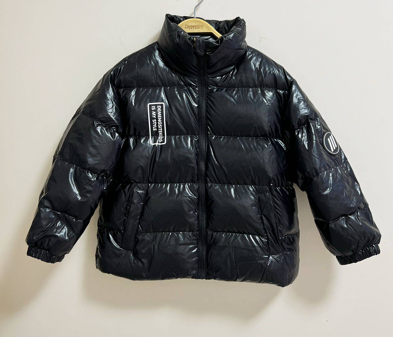 德蒙斯特2020新款亮面时尚羽绒服6114222040963