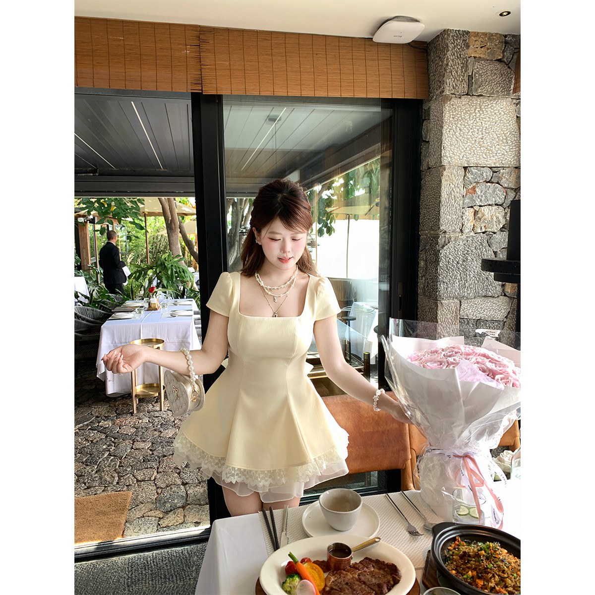 安妮不火 千金风蝴蝶结绑带刺绣花边连衣裙女微胖大码收腰生日裙图片