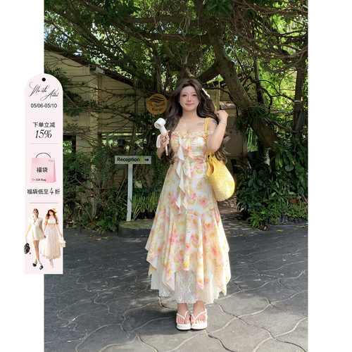 安妮不火度假风蕾丝拼接碎花裙女2025春夏新款微胖大码荷叶边长裙