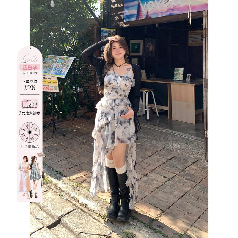 安妮不火 碎花蝴蝶吊带长裙子女收腰2024早春新款微胖显瘦连衣裙