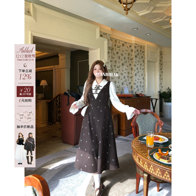 安妮不火 雪尼尔蕾丝拼接娃娃领连衣裙女微胖大码假两件气质裙子