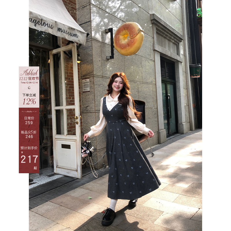 安妮不火 12/8 20点【雾岛颂歌】法式缎面拼接蝴蝶结绣呢料连衣裙