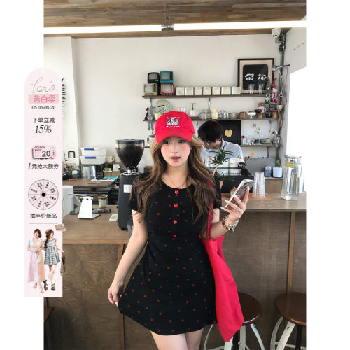 安妮不火恋语织物俏皮感桃心印花连衣裙女微胖大码收腰可爱小裙子