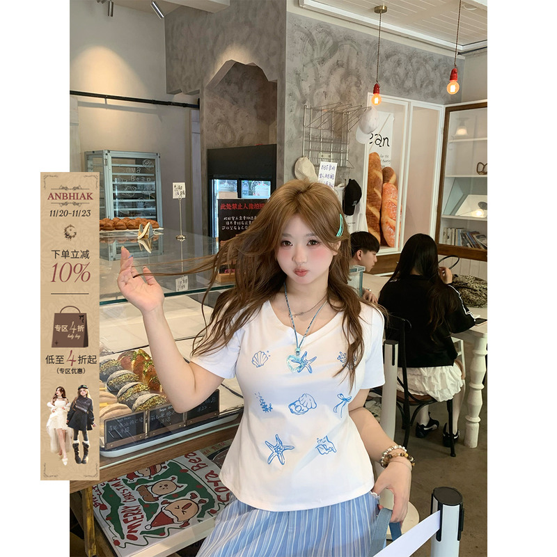 安妮不火 星砂汽水清凉感贝壳印花针织T恤女微胖大码短袖收腰上衣