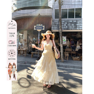 安妮不火 法式蕾丝拼接碎花刺绣挂脖度假裙女微胖大码收腰连衣裙