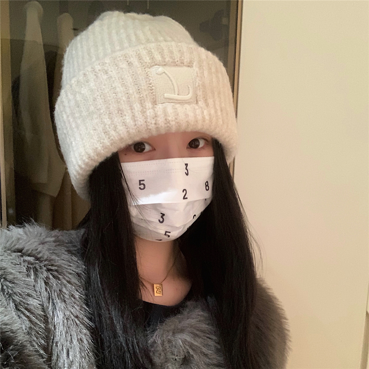 丁走走含羊毛显脸小百搭毛线帽