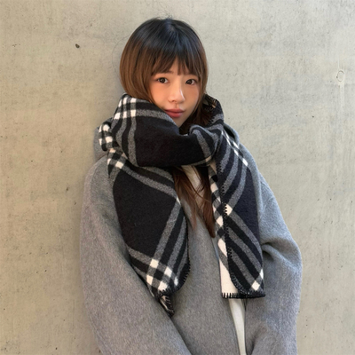 全智贤同款经典黑白格纹双面围巾