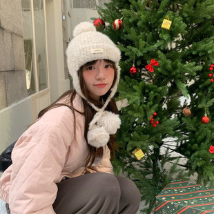 丁走走日系可爱毛球针织毛线帽女2025秋冬保暖护耳显脸小雷锋帽子