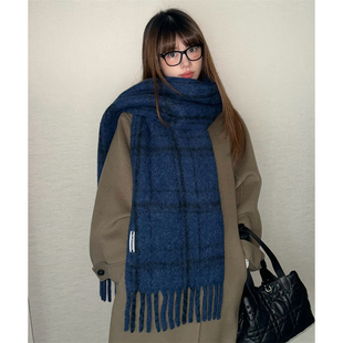 丁走走高级感格纹蓝色围巾女冬季加厚保暖含羊毛围脖情侣披肩两用