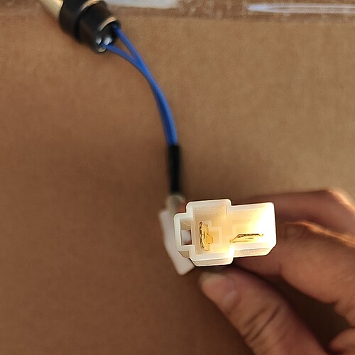 适用于东风御风EM26新吉奥帅凌上海万象福田汽车刹车灯开关制动灯
