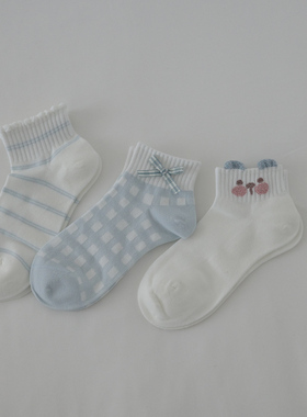 小物商店 白蓝色系治愈感条纹格纹小狗小熊短筒春夏透气棉袜女