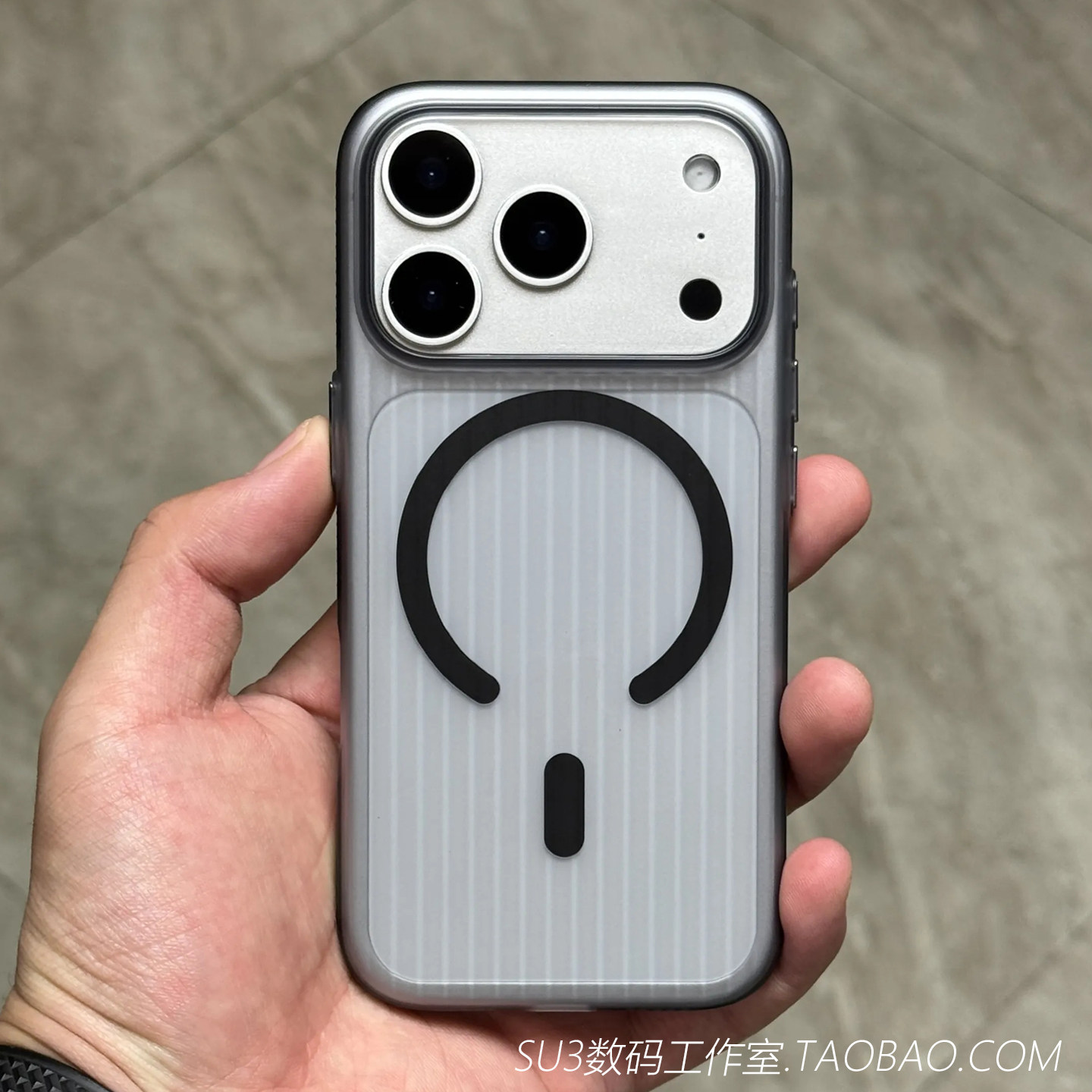 半透明肤感磨砂磁吸充电适用小米17手机壳17promax黑色15s防滑边框14ultra硬壳13简约高级感防摔条纹红米k80