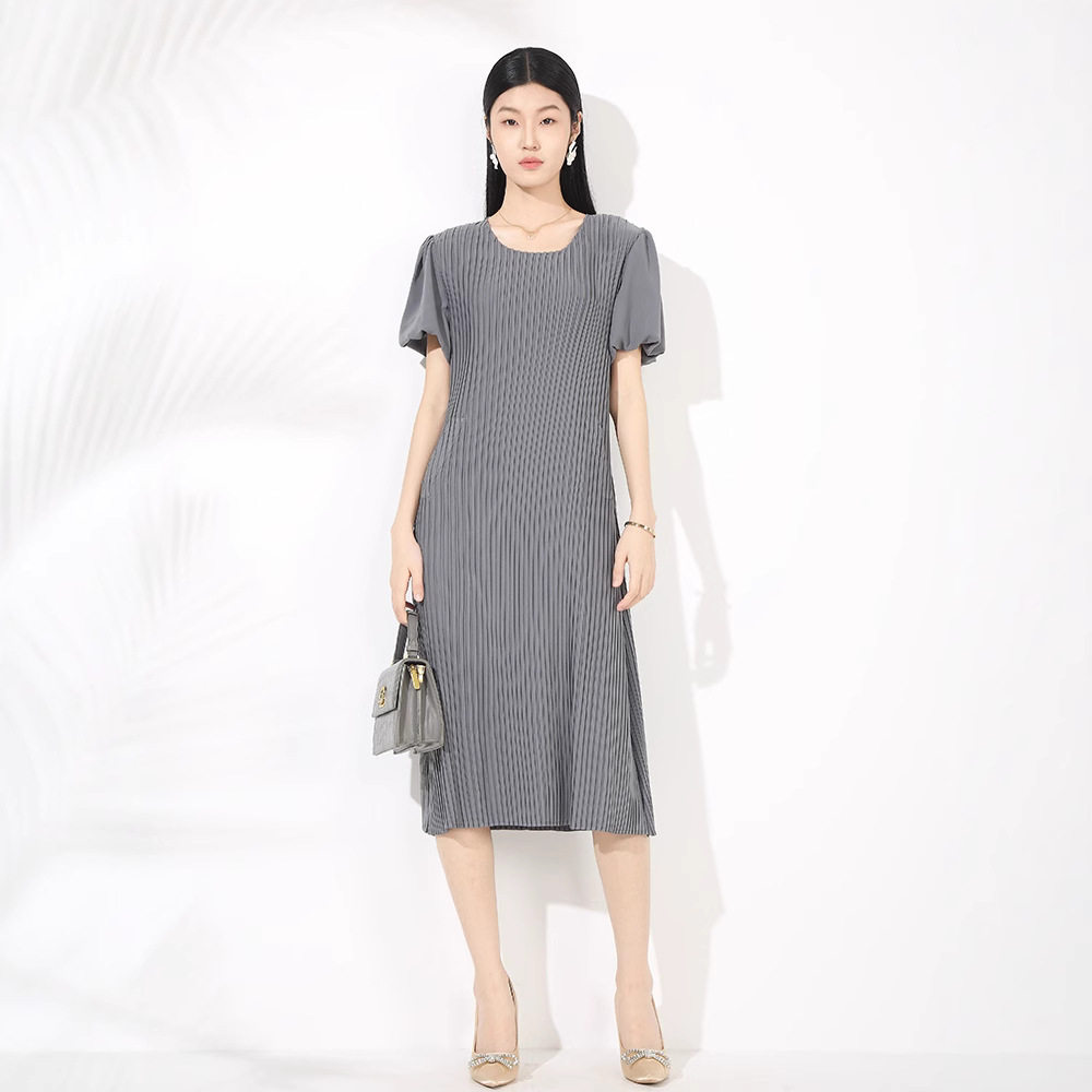 26年春夏雪纺灯笼袖褶皱中长款连衣裙女三宅风小个子短袖基本款裙