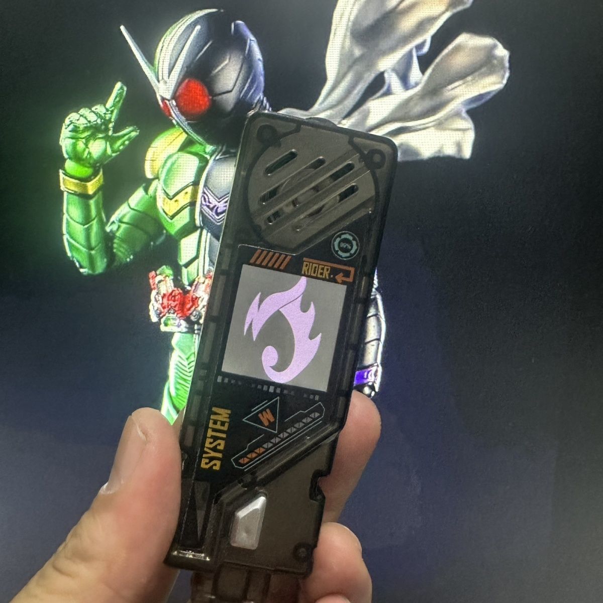 假面骑士9合1屏幕记忆体USB充电