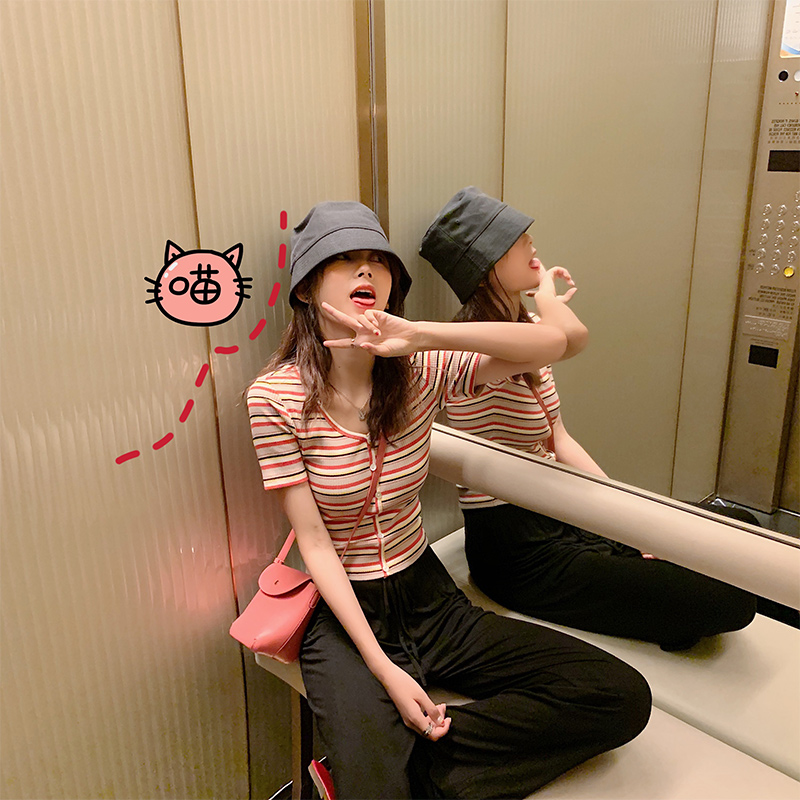 谜秀t恤女短袖2019夏装新款韩版修身显瘦ins超火的短款体恤上衣潮(用55元券)