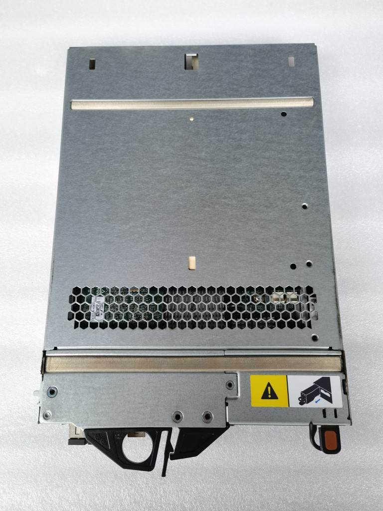 0X7HPF 0H7T18 0PWVDV DELL SCV2020 E15M控制器 8G-FC-4 Type B-封面