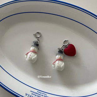 韩系ins冬季可爱新年圣诞喜庆红爱心小雪人耳机挂件手机挂饰吊坠