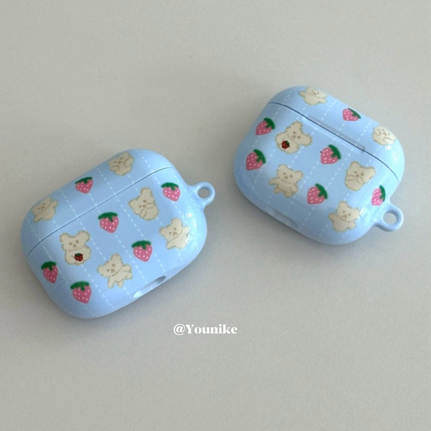 可爱草莓小熊硬壳耳机壳菲林进口