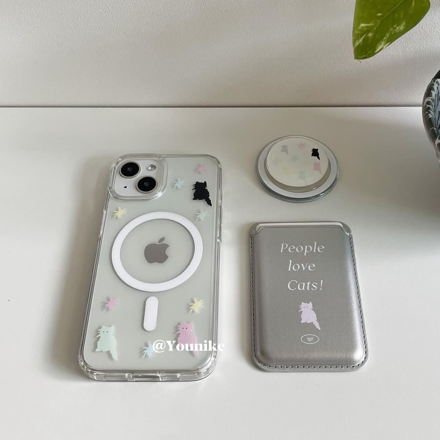 苹果iPhone15软ins磁吸无线充