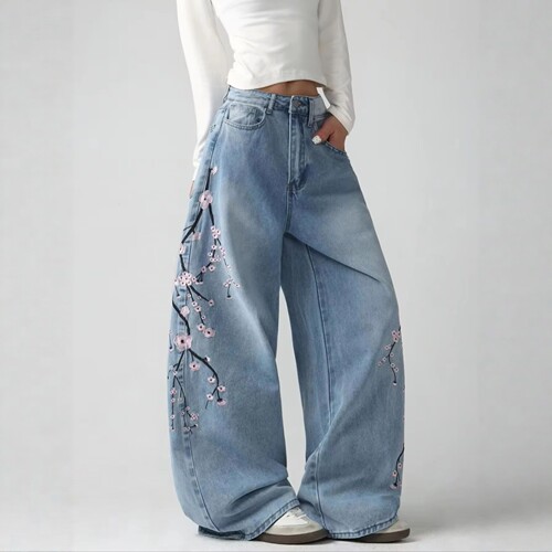 Embroideredwidelegjeans