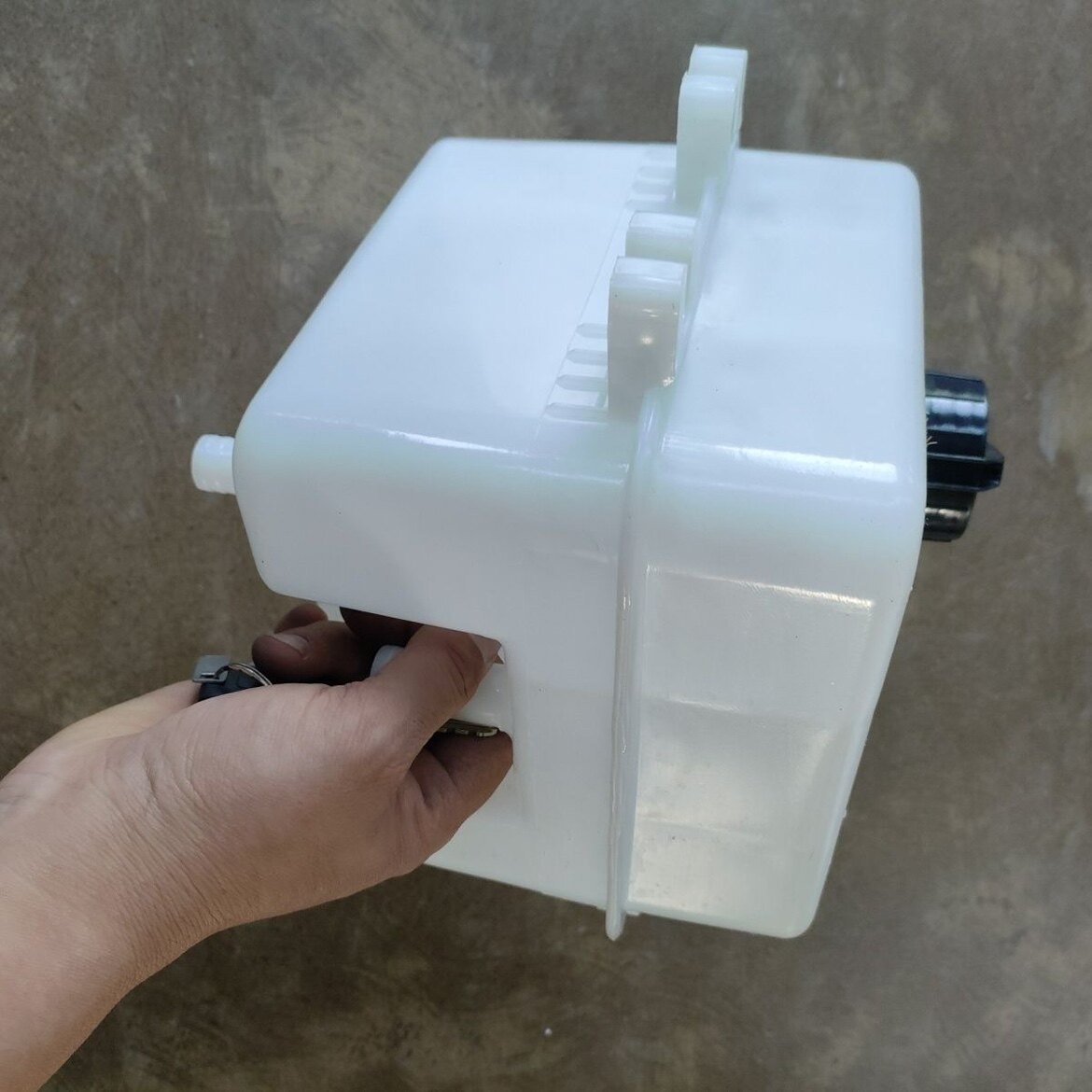 五征原厂配件五征三轮车奥翔1600a奥翔1500a液压油箱奥翔液压油箱