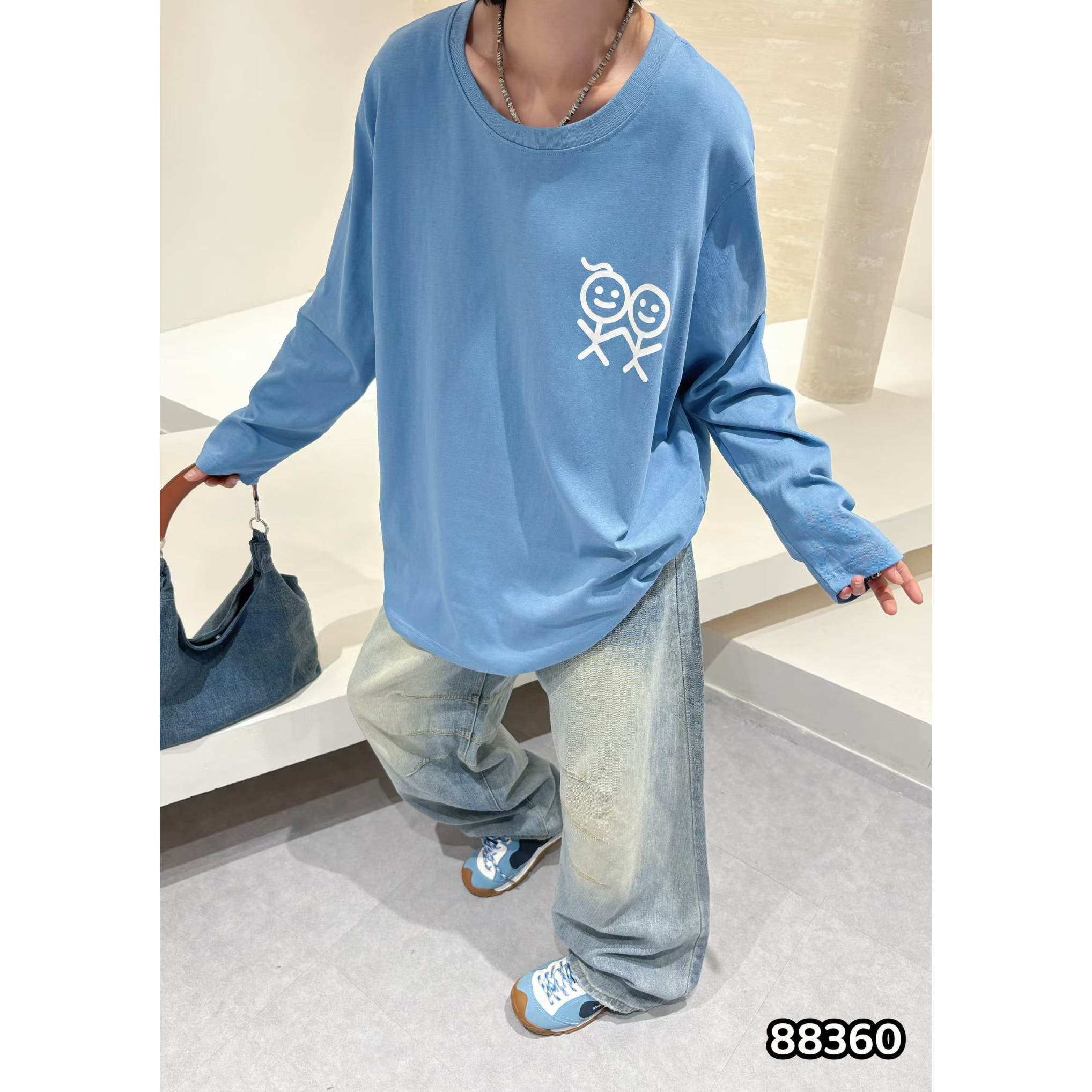 早秋大码休闲慵懒风笑脸印花长袖T恤女装蓝色中长款显瘦上衣