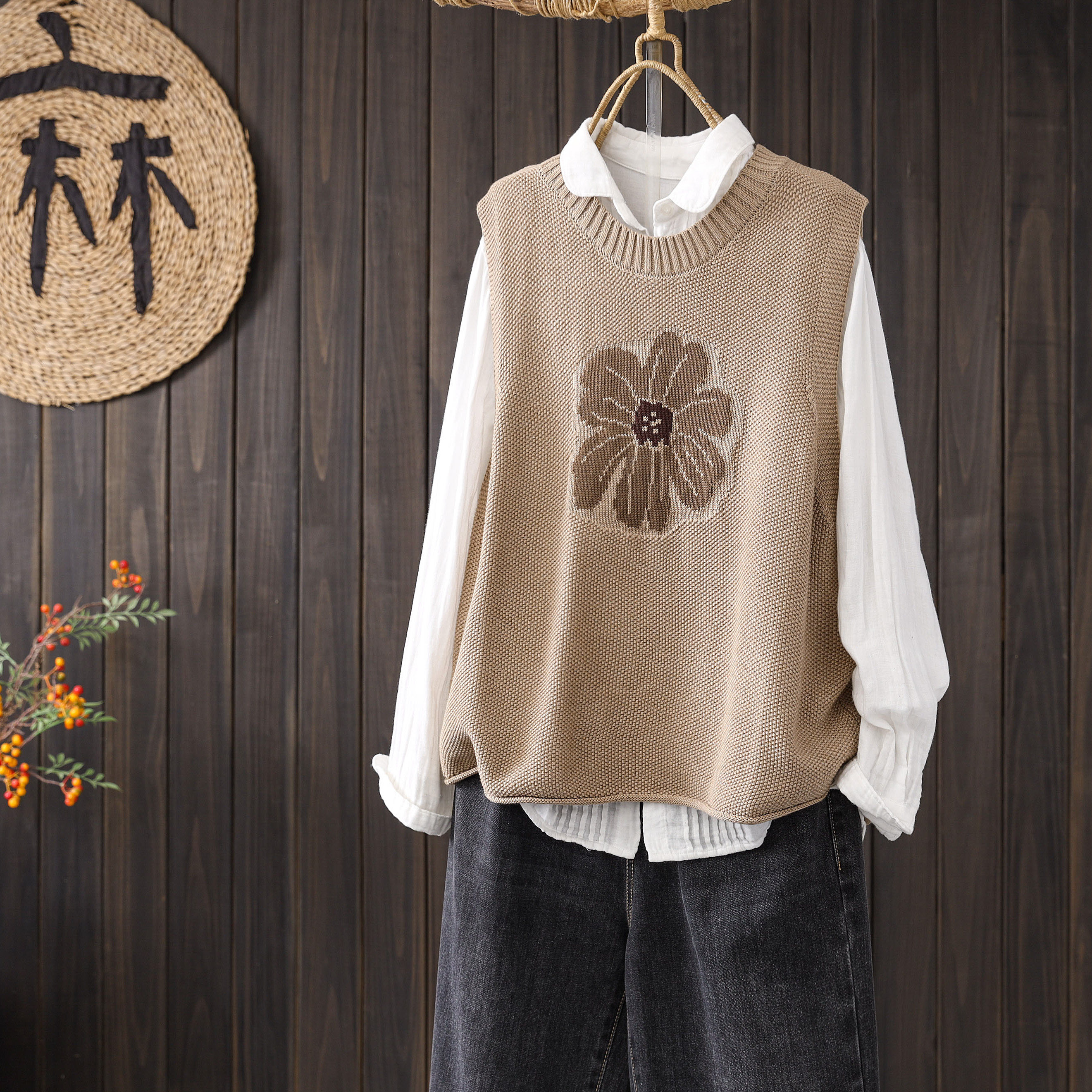 文艺马甲2025新款秋季宽松舒适棉线花朵针织减龄气质无袖坎肩背心