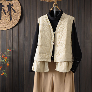 2025羽绒服外套马夹时尚气质秋冬V领90白鸭绒荷叶边减龄百搭复古