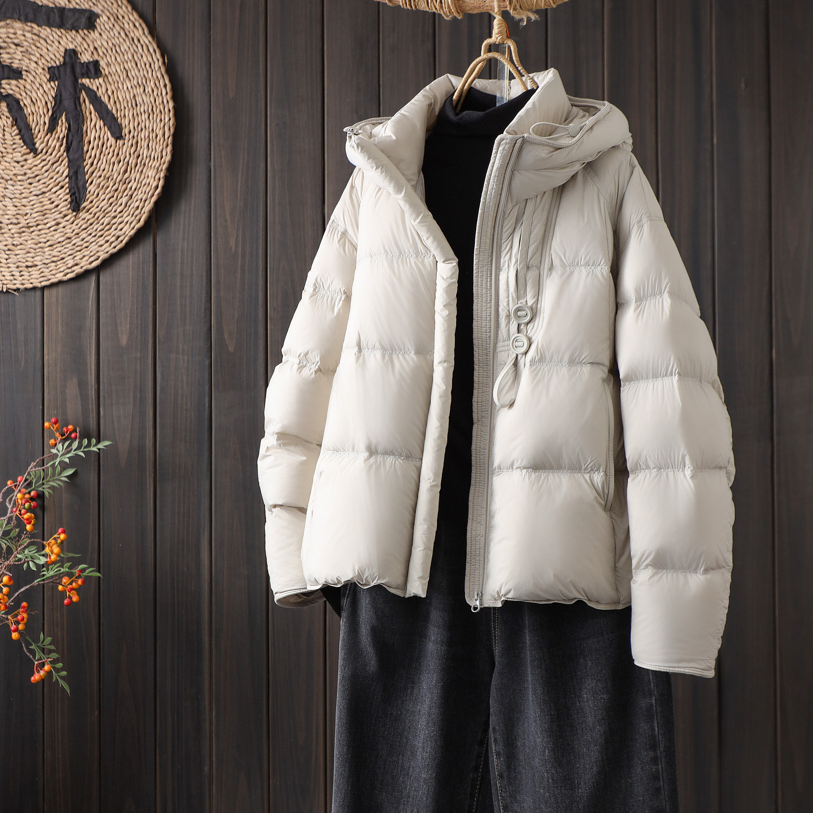冬季简约连帽加厚90白鸭绒羽绒服女2025新款时尚蓬松宽松保暖外套,女装/女士精品,羽绒服,淘宝优惠券,粉丝福利购,淘宝优惠卷