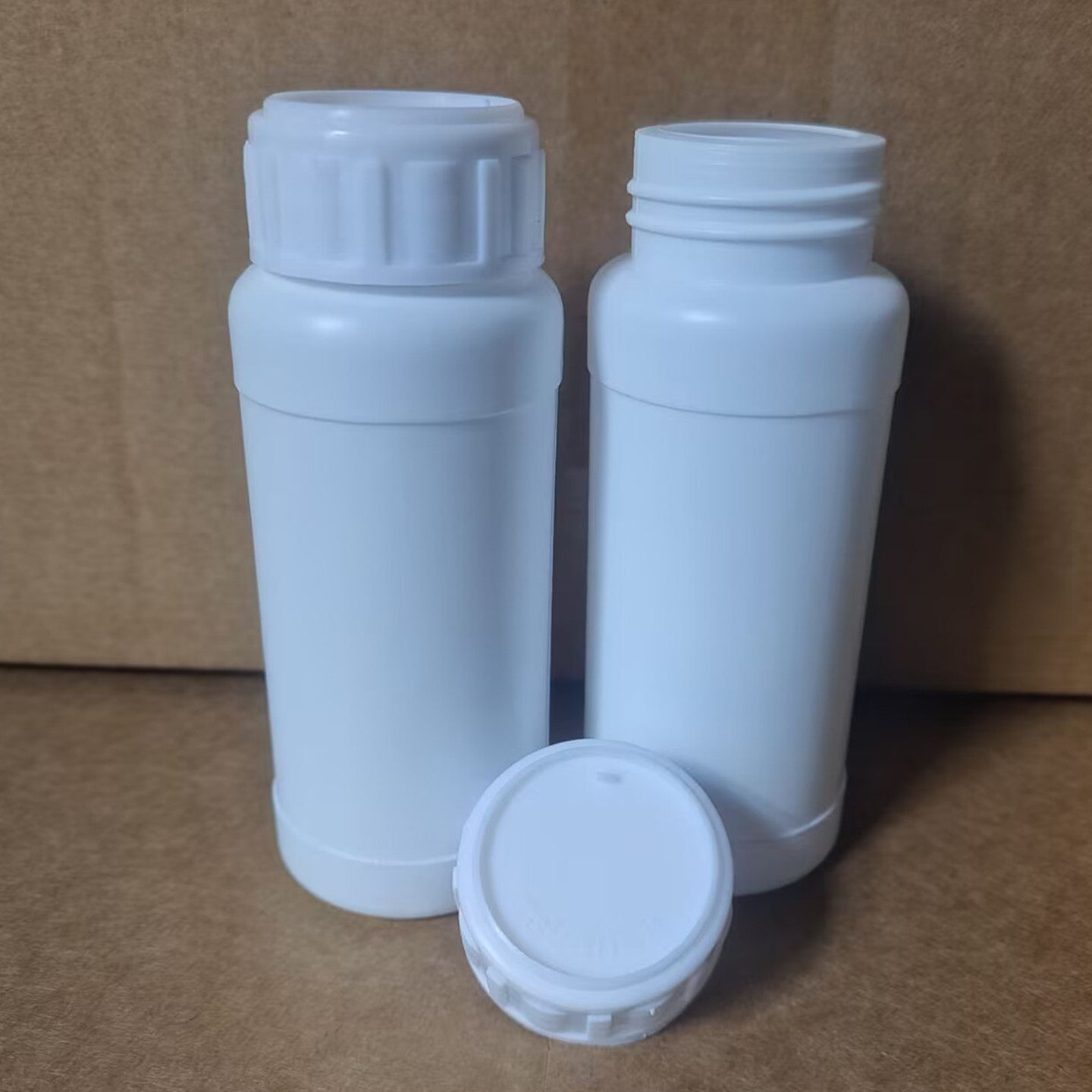 100毫升加厚农药瓶水剂瓶试剂样品瓶竹节瓶塑料瓶化工瓶带垫片