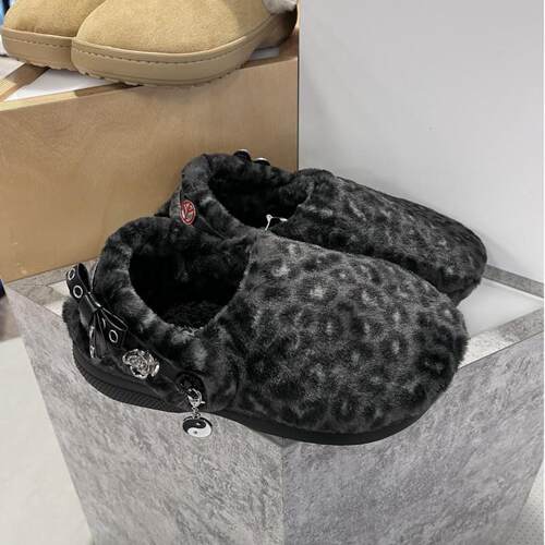 日本代购直邮Cl Unfurgettable Leopard Clog25秋冬豹纹绒洞洞鞋