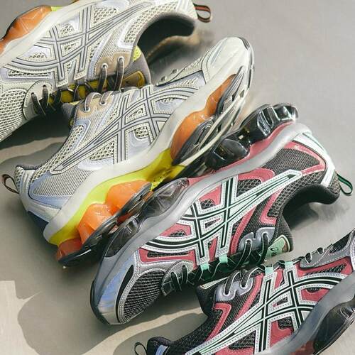 日本代购直邮ASICS GEL-QUANTUM KINETIC缓震量子凝胶运动鞋双色