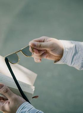 可爱的日本制老花眼镜 日本代购直邮手拿挂脖 Ciqi  PILE