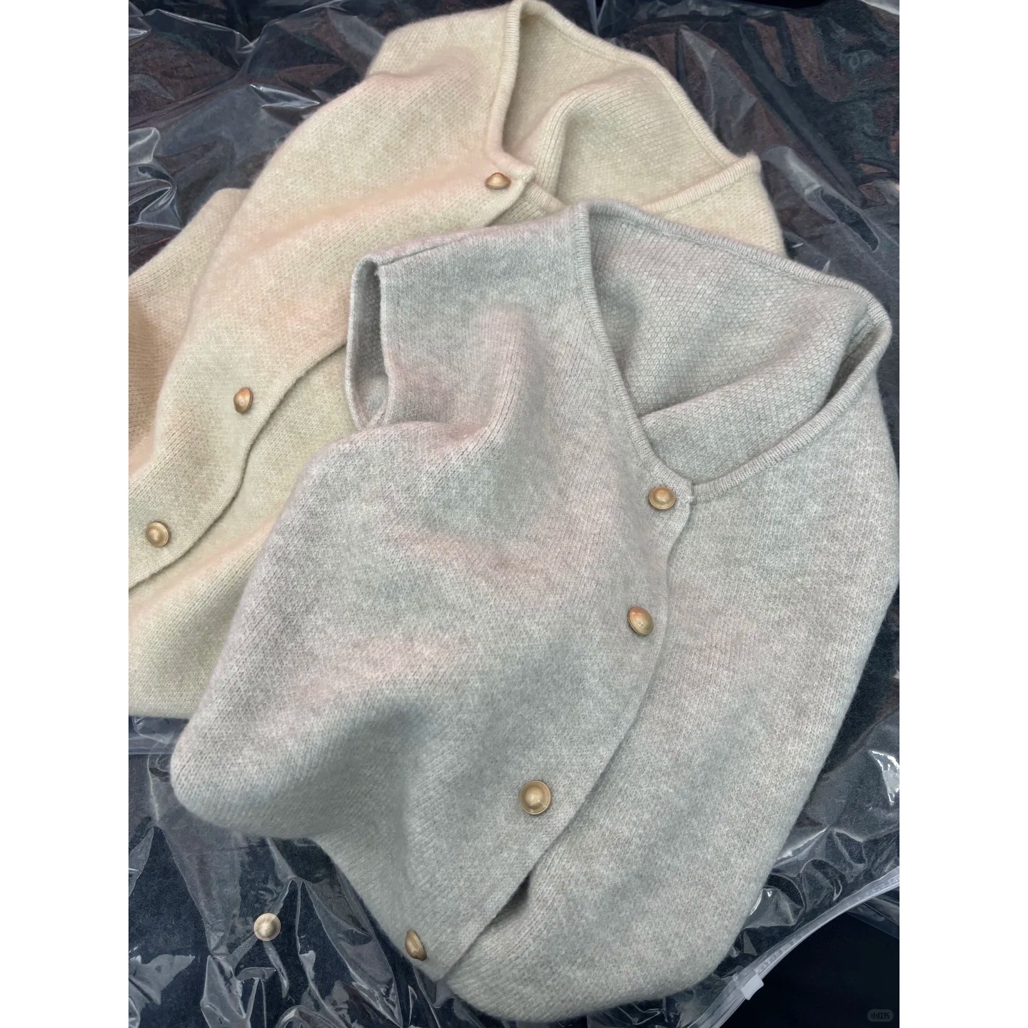 单排扣叠穿针织马甲开衫