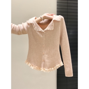 蕾丝拼接翻领纽扣上衣女2026春季修身减龄针织打底衫显瘦毛衣内搭