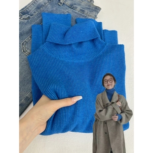 克莱因蓝显白针织衫堆堆高领毛衣女秋冬通勤极简坑条显瘦打底上衣