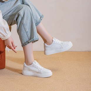 2026巨好看不累脚的鞋子女士绝美大码女鞋41平底小白鞋女夏季真皮