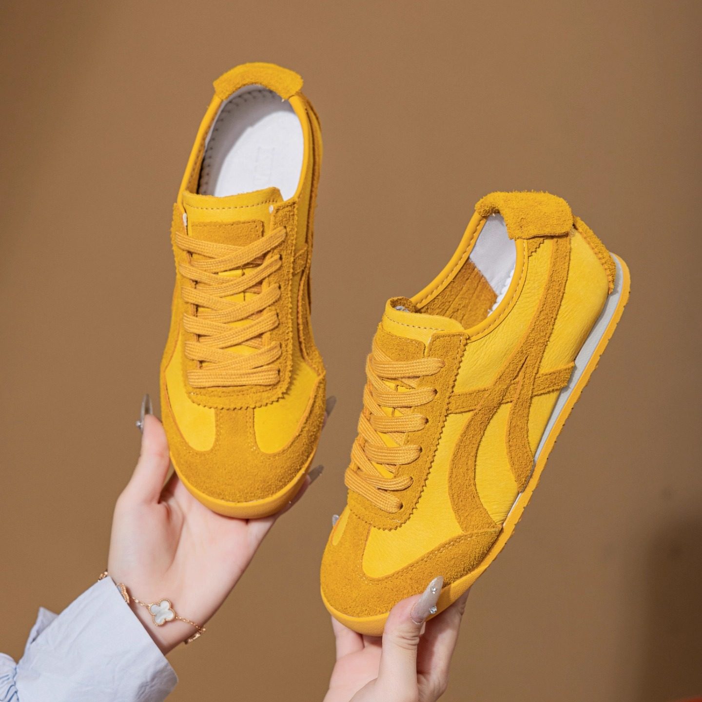 秋季女鞋新款大码女鞋41到43德训鞋显脚小软底不累脚休闲真皮平底,女鞋,时尚休闲鞋,淘宝优惠券,粉丝福利购,淘宝优惠卷