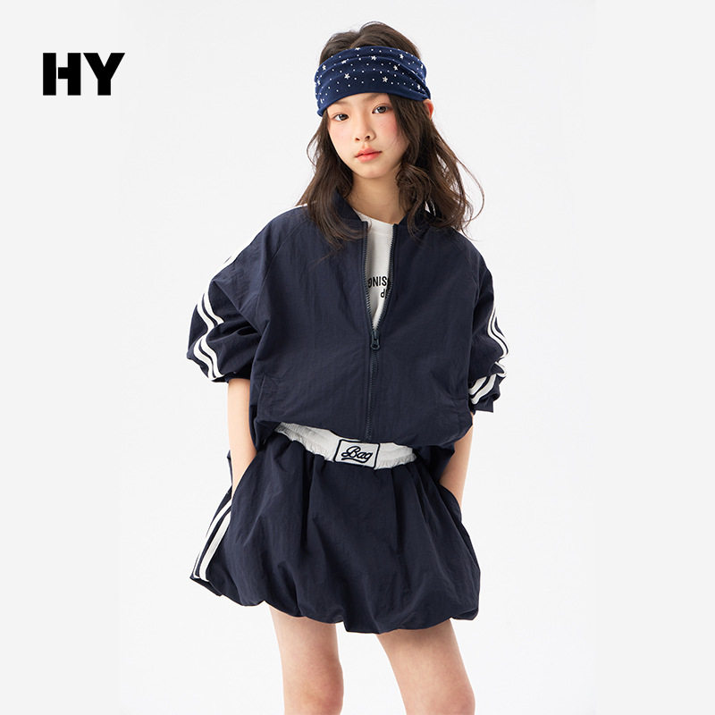 女孩侧条纹外套春新款2026洋气女童棒球服夹克女孩中大童灯笼短裤