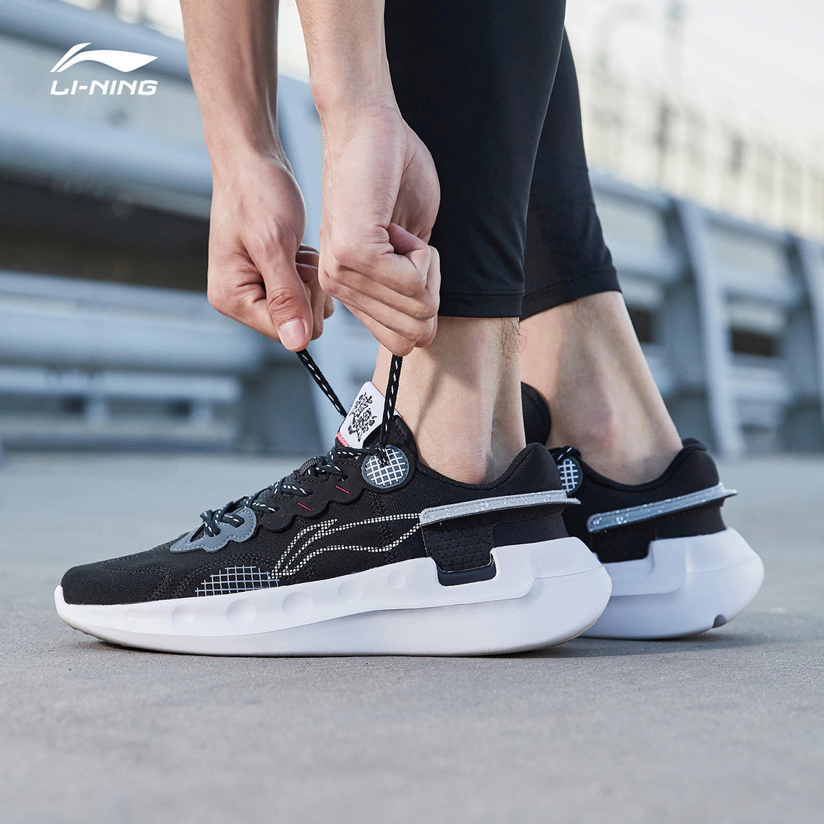 李宁跑步鞋男鞋2022新款逍遥轻便透气鞋子减震慢跑运动鞋arhr043
