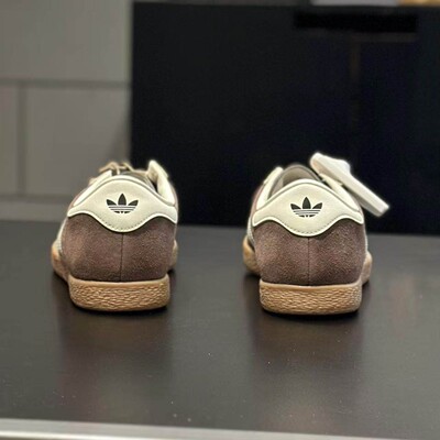 Adidas/阿迪达斯三叶草STADT男女通用经典薄底T头休闲板鞋JR9554