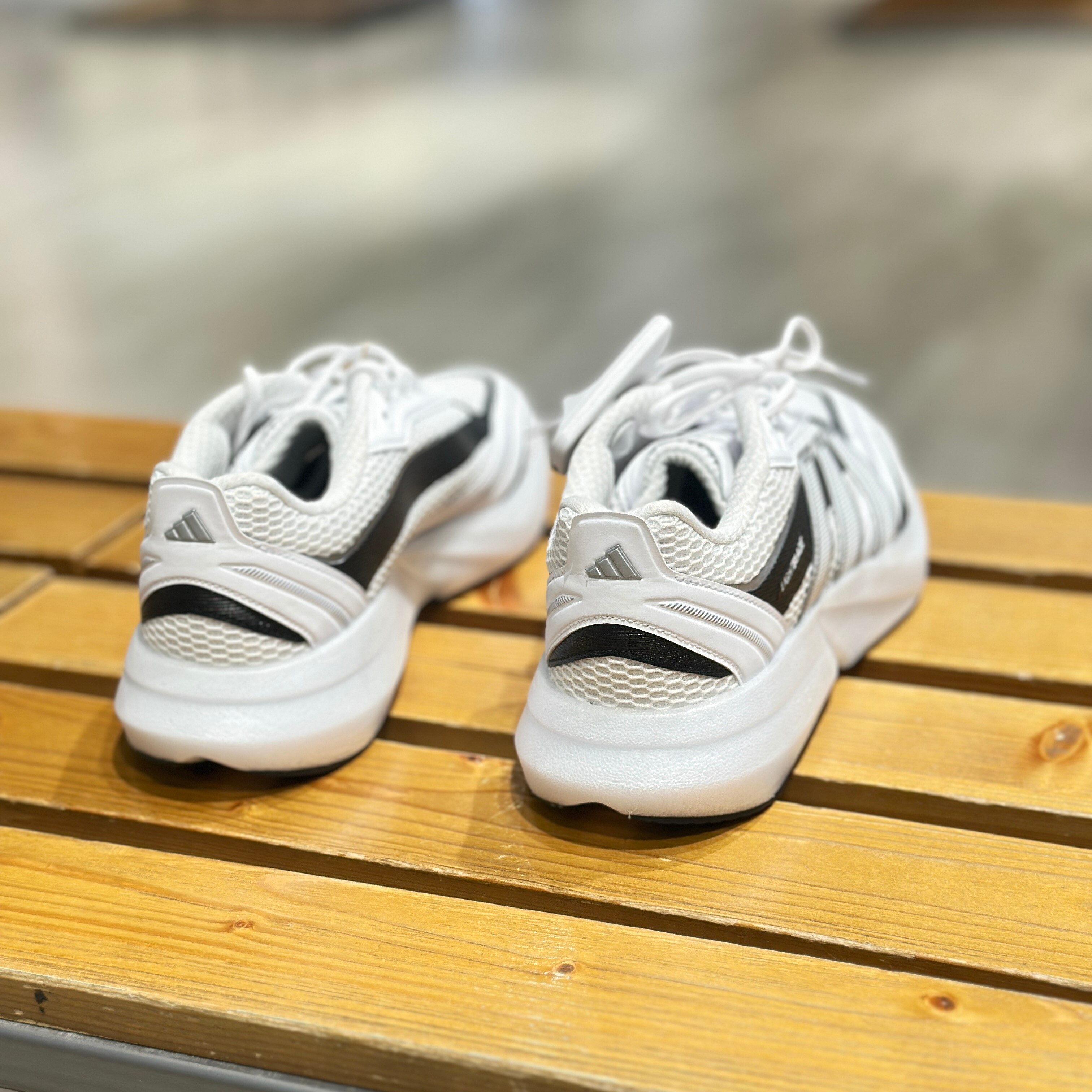 【坏蛋】adidas/阿迪达斯男超轻夏日透气舒适回弹跑步鞋JP6288