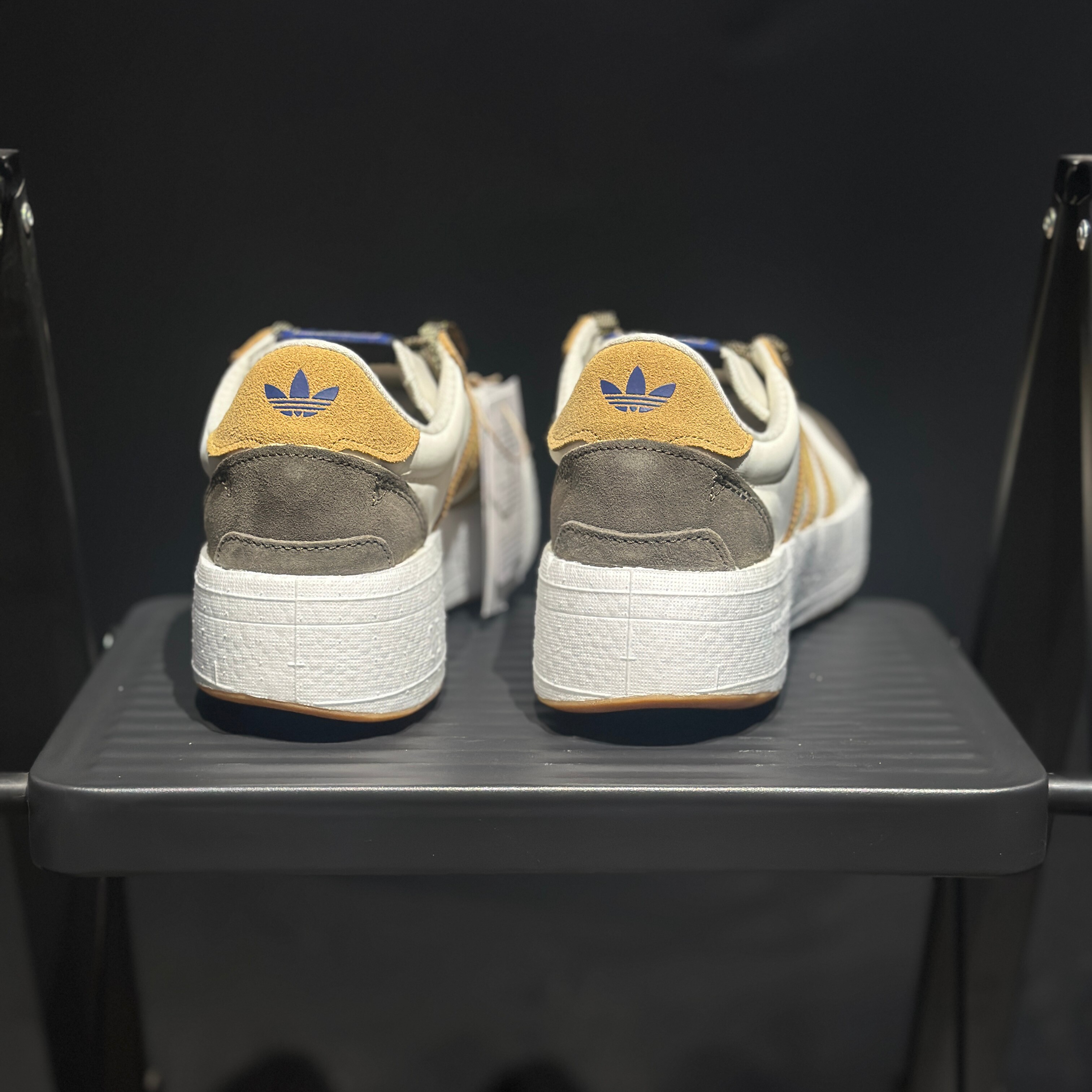 【坏蛋】adidas/阿迪达斯男经典厚底夏运动跑步鞋JR7001
