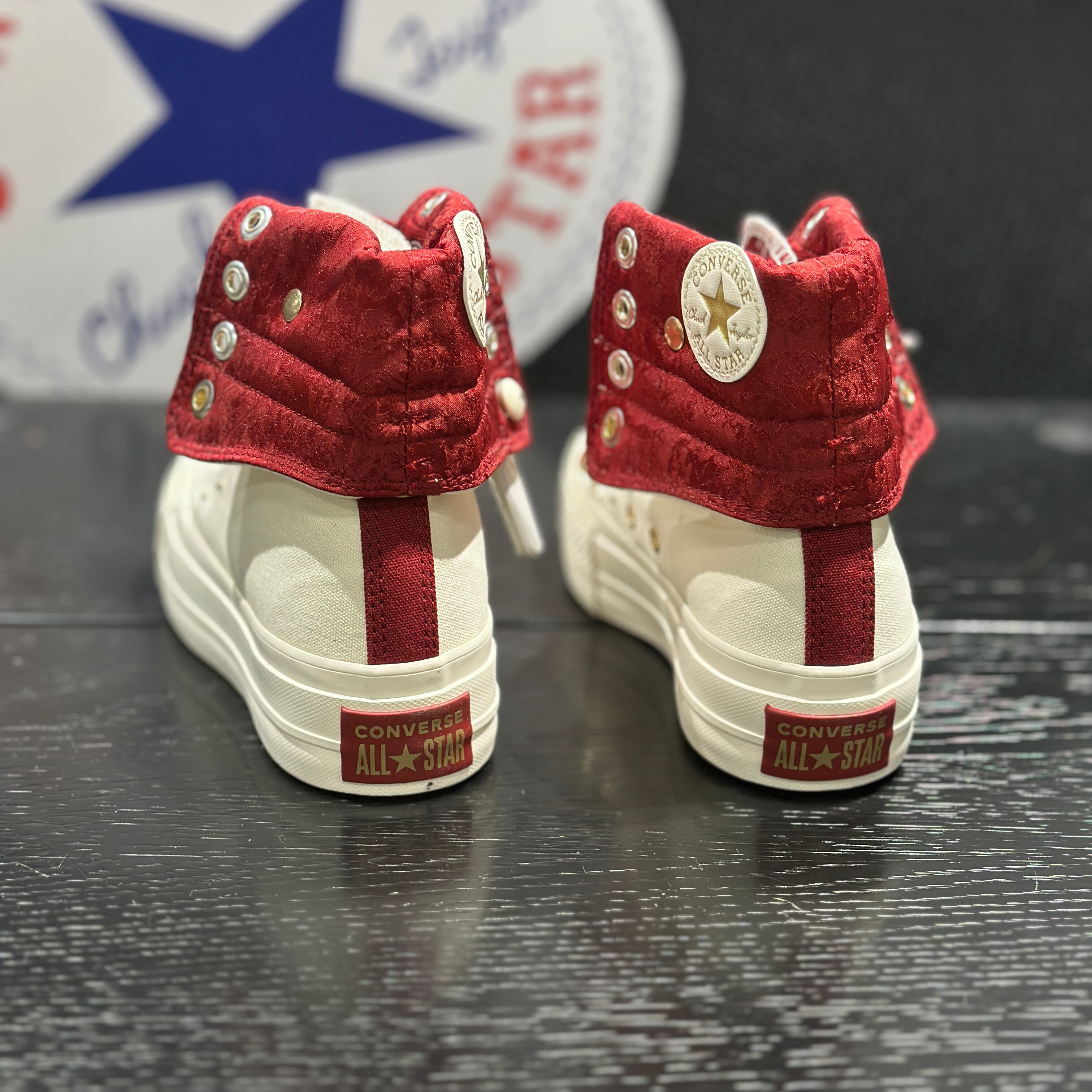 Converse/匡威女子白红撞色舒适经典中高帮休闲运动板鞋A19074C